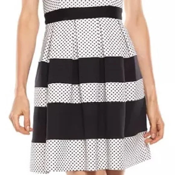 ELLE Dress Striped Geo Jacquard Fit & Flare Sleeveless Black White Size 10 - Picture 4 of 7